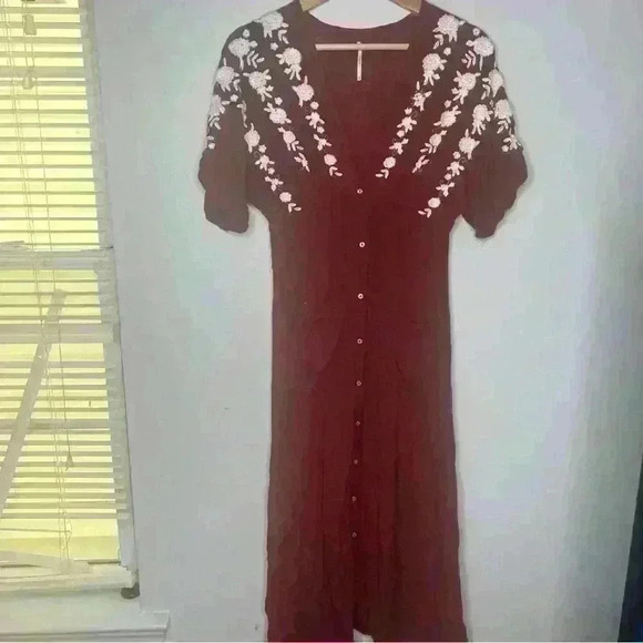 Free People Dresses & Skirts - Free People Love To Love You Embroidered Midi Dress Size XS